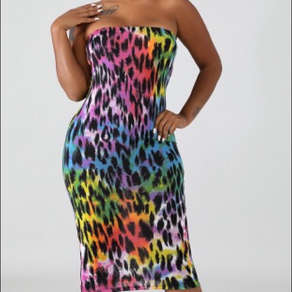 Clothes - Picture 2 of 2